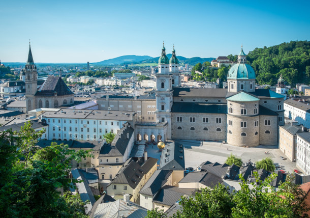     Vie sur le dome et la vieille ville / Domquartier Salzburg